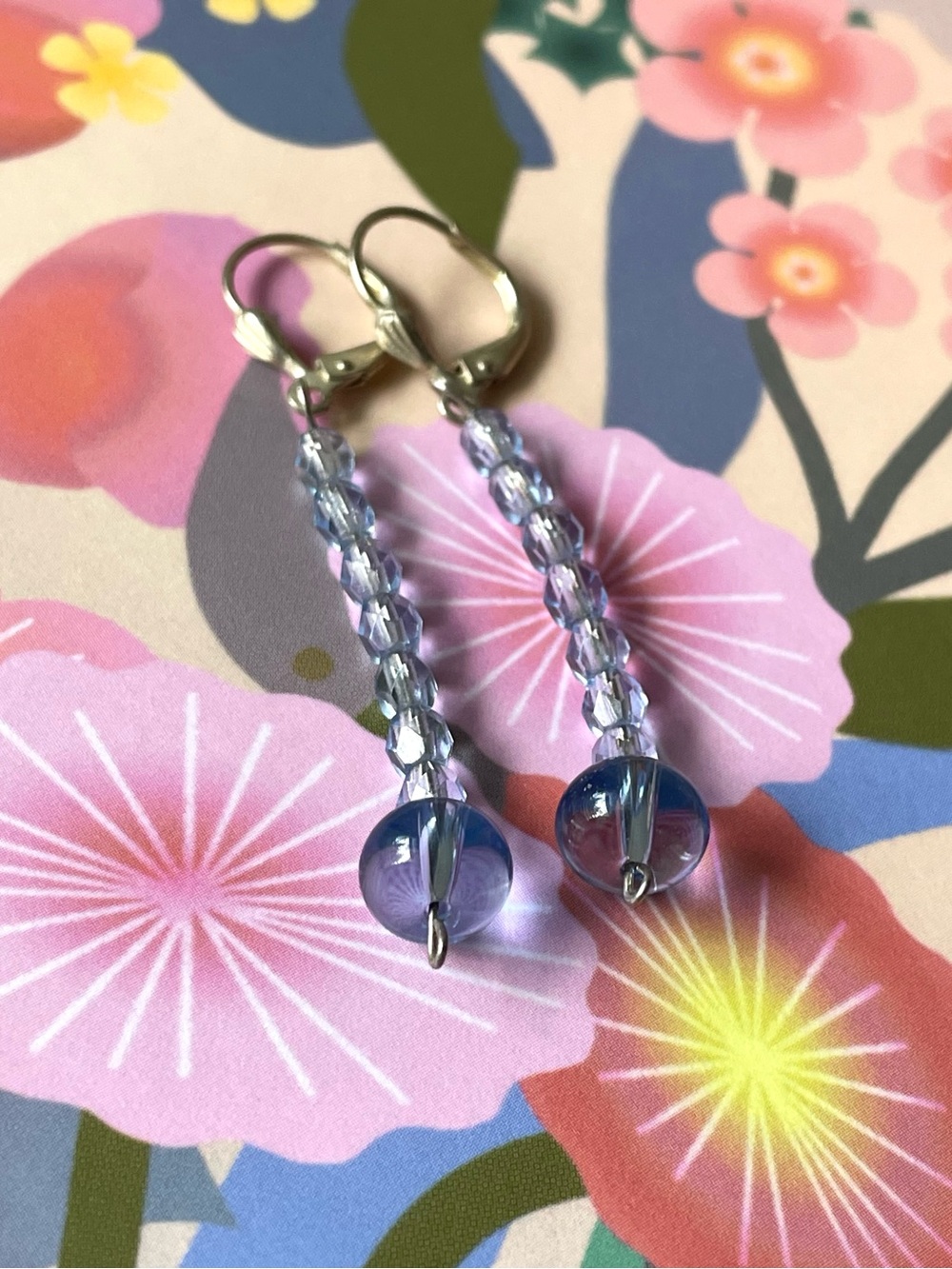 Vintage silver metal & blue glass/crystal beaded leverback earrings